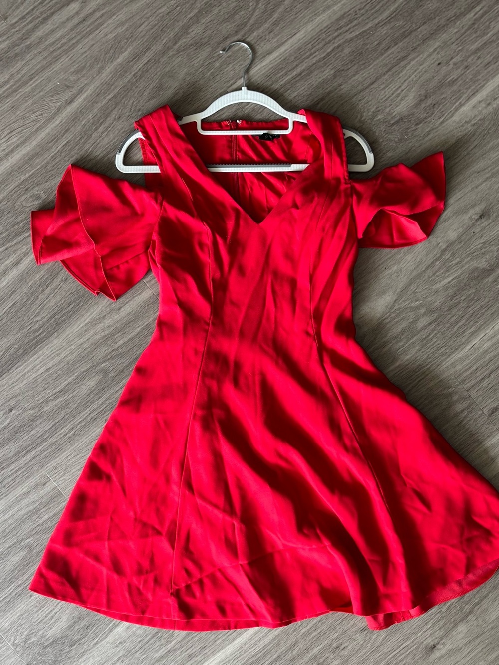 Club Monaco Red V-Neck Cold-Shoulder Mini Dress